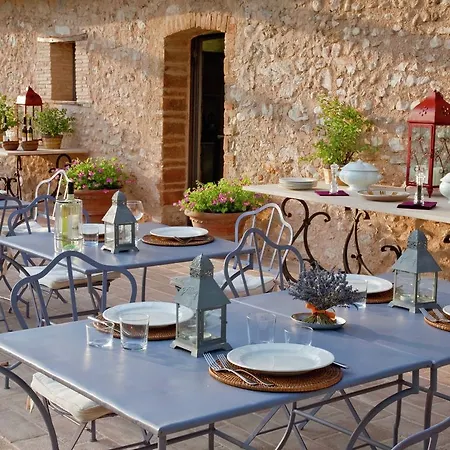 Zara 2 * Spoleto